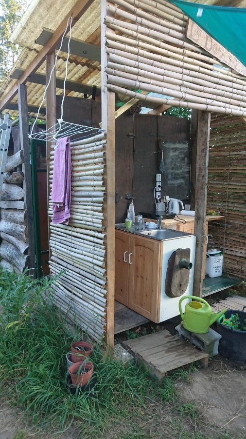 Creysse  Tente En Permaculture Pirate מראה חיצוני תמונה